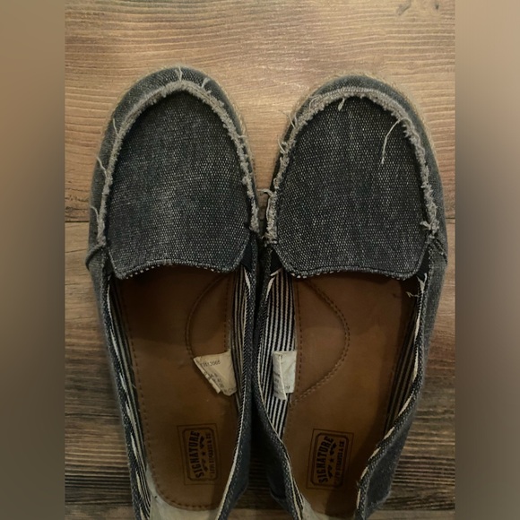 Women’s Flats - Picture 7 of 8